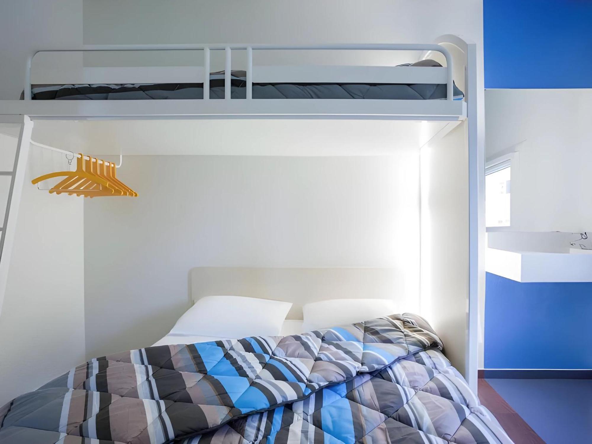 Krystal Hotel Saint-Quentin-Fallavier Eksteriør billede