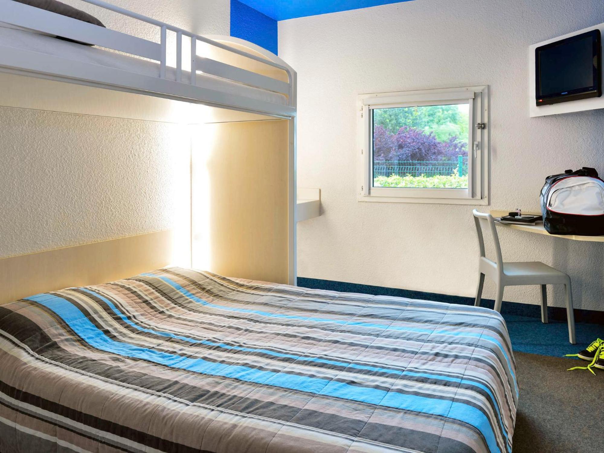 Krystal Hotel Saint-Quentin-Fallavier Eksteriør billede